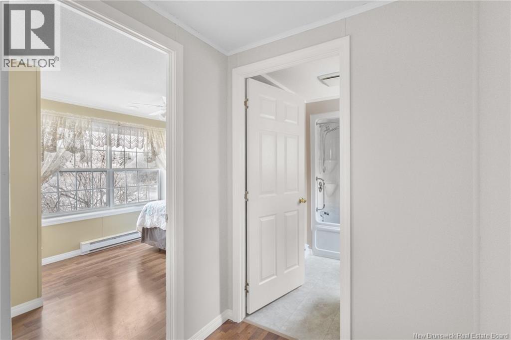 11 Wendy Crescent - 24