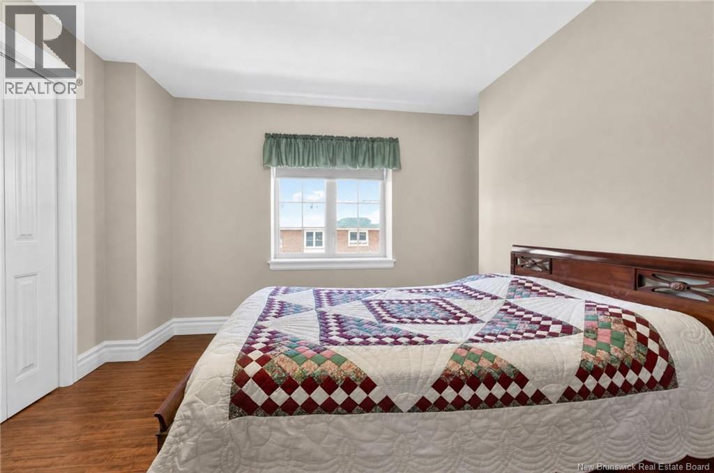 #203 98 Pleasant Street - Image 18