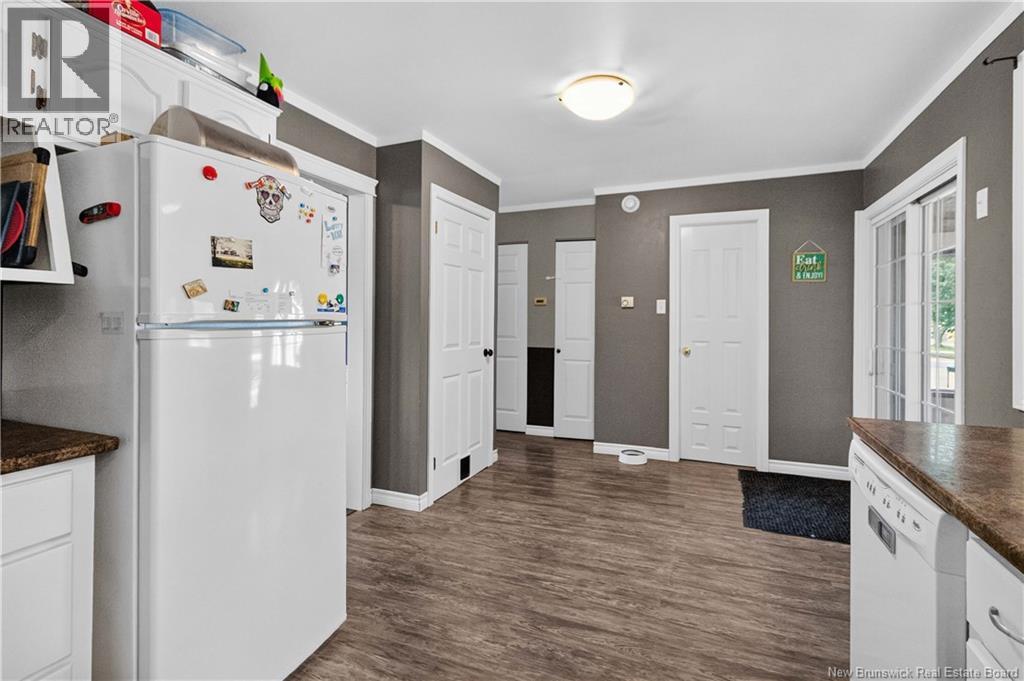 16 Irwin Street - Image 15