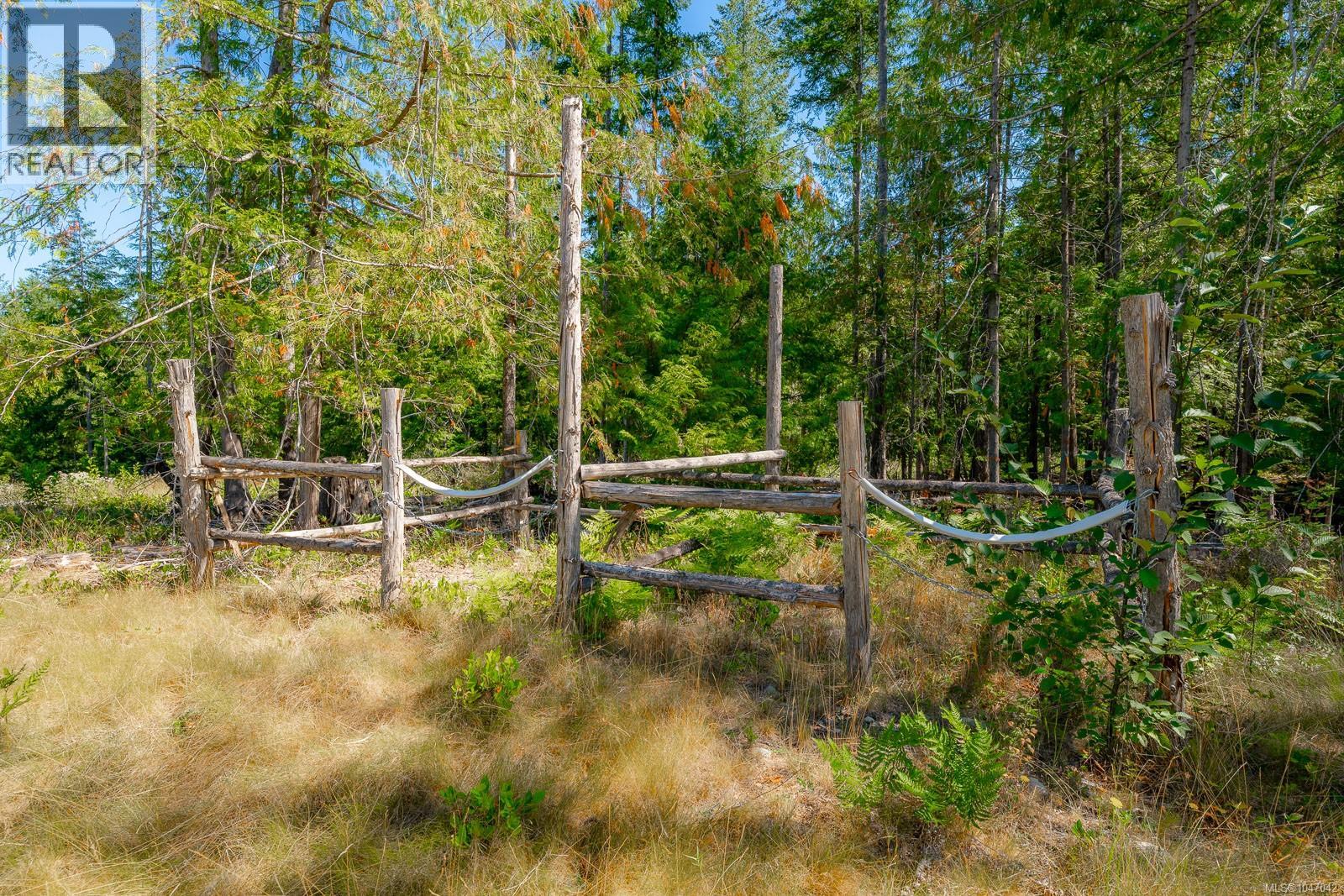 5160 Cowichan Lake Rd - 37