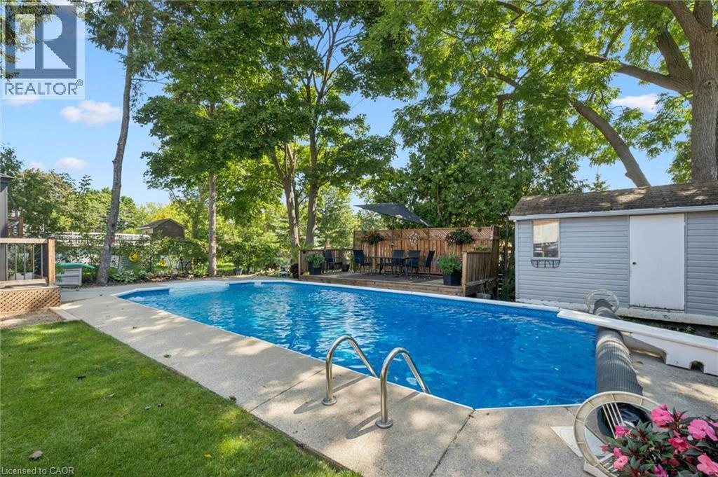 19 MCGARRY Drive - Image 33