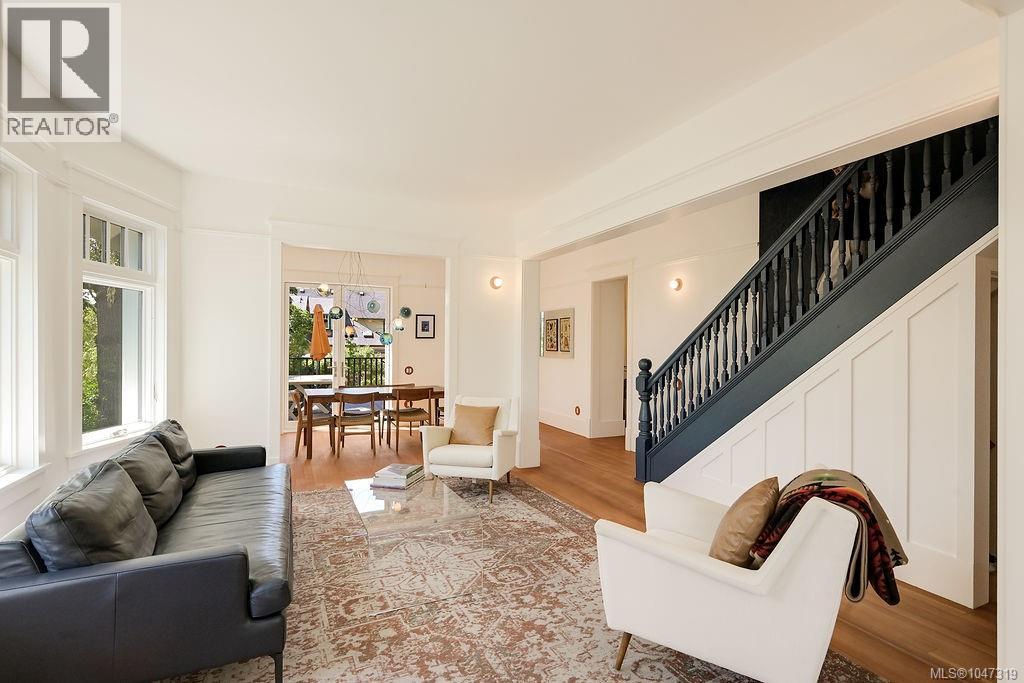  2654 Fernwood Road, Victoria