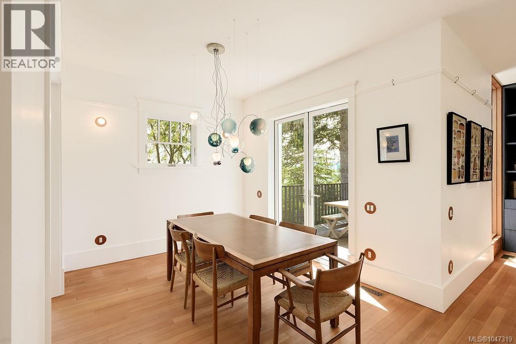 2654 Fernwood Rd - 4