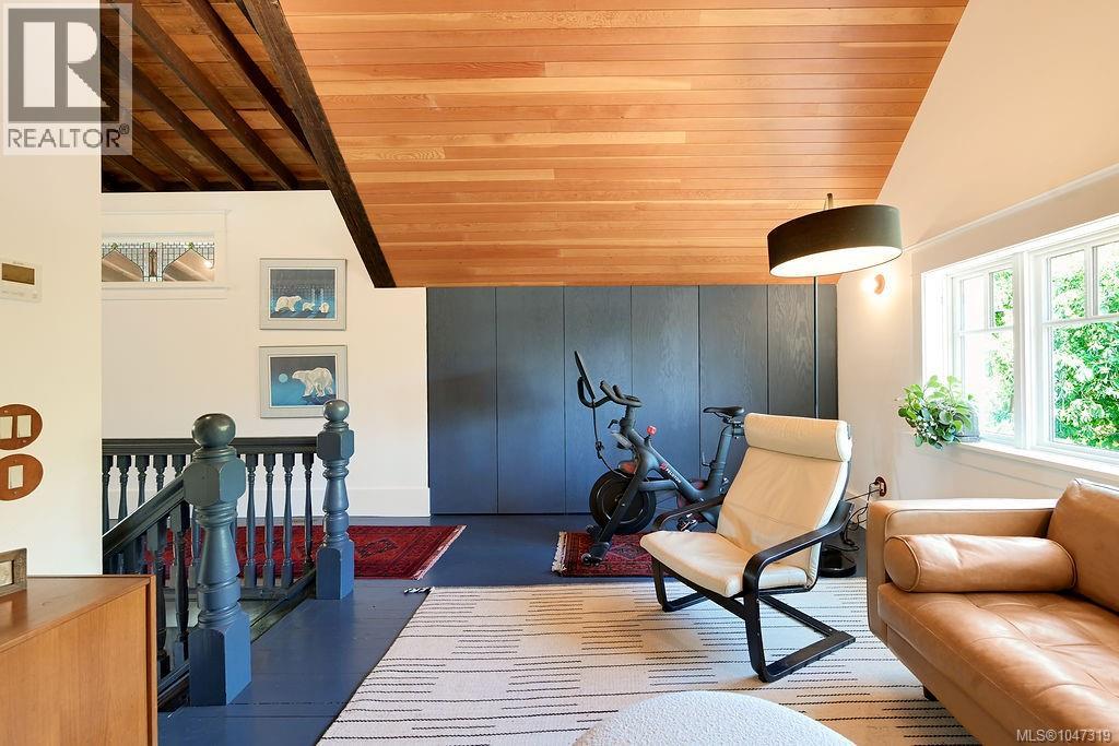  2654 Fernwood Road, Victoria