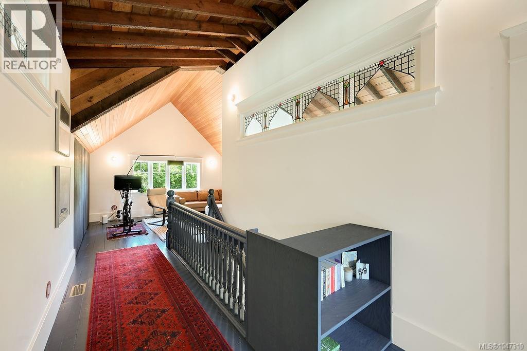  2654 Fernwood Road, Victoria