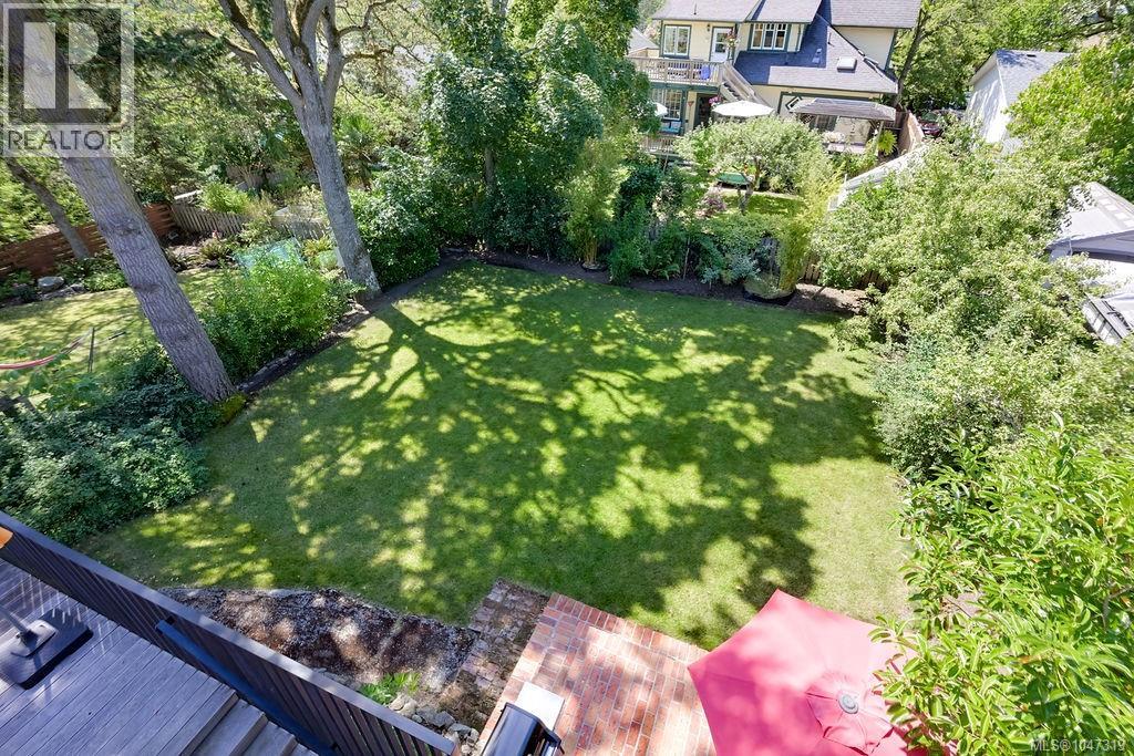  2654 Fernwood Road, Victoria