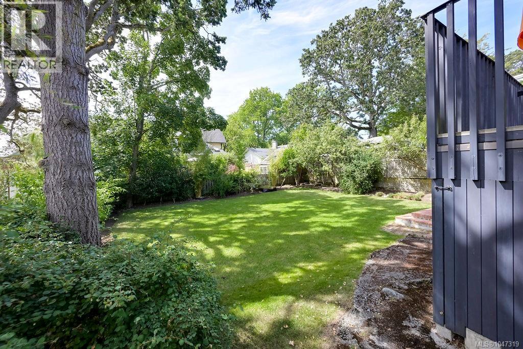 2654 Fernwood Rd - 62