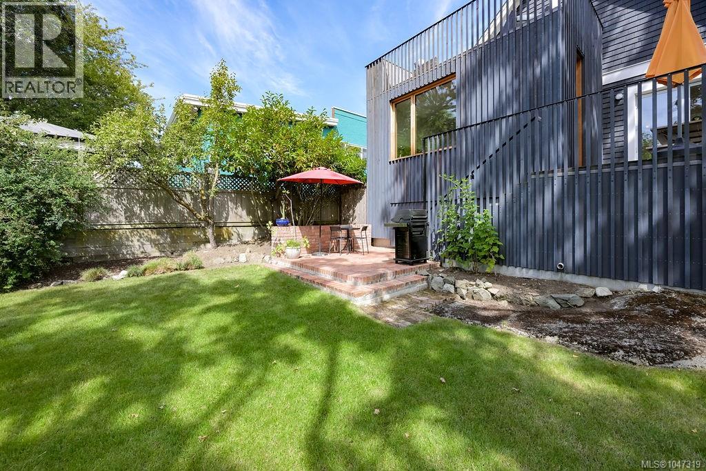  2654 Fernwood Road, Victoria