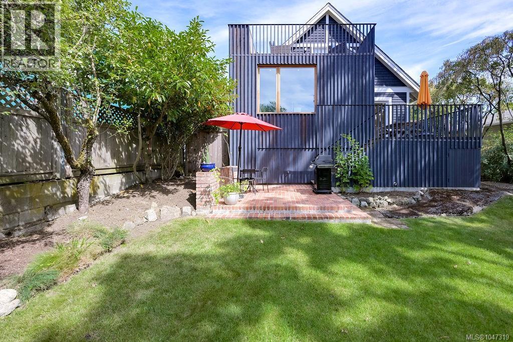  2654 Fernwood Road, Victoria