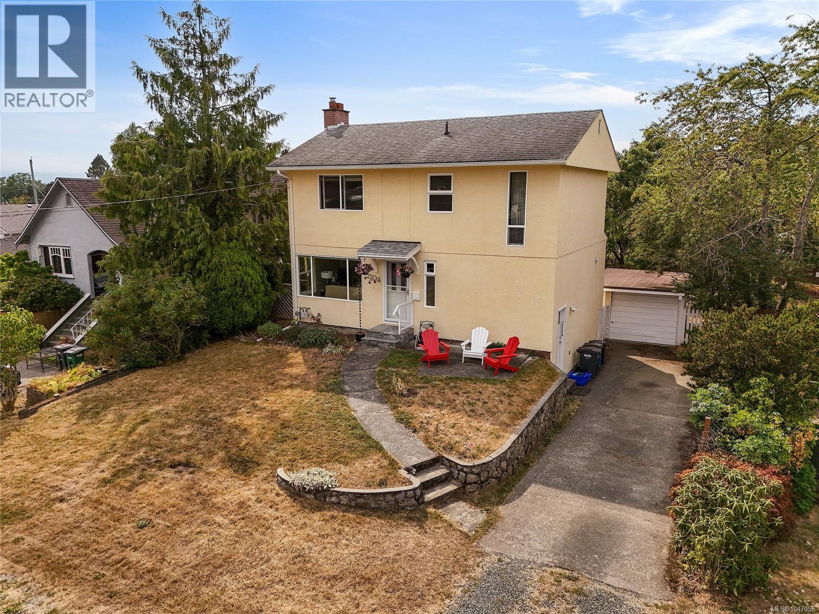 3304 Aldridge St - 1