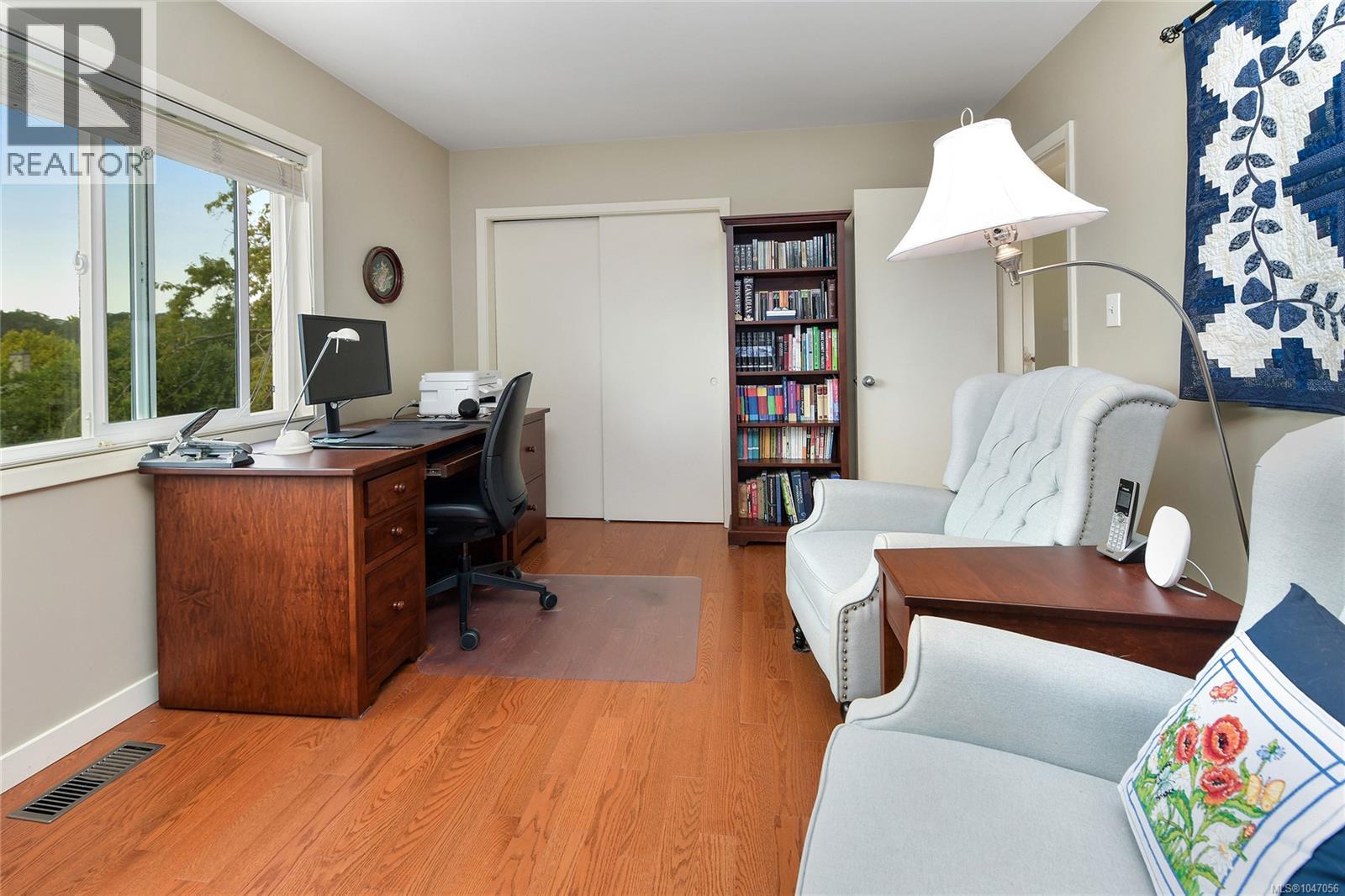 3304 Aldridge St, Saanich