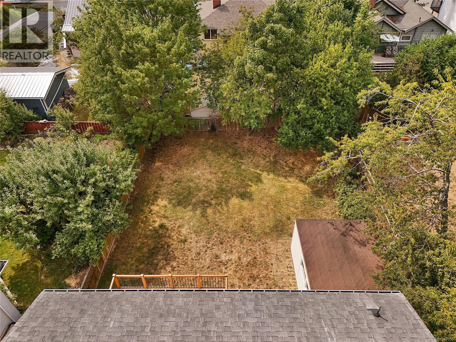 3304 Aldridge St, Saanich