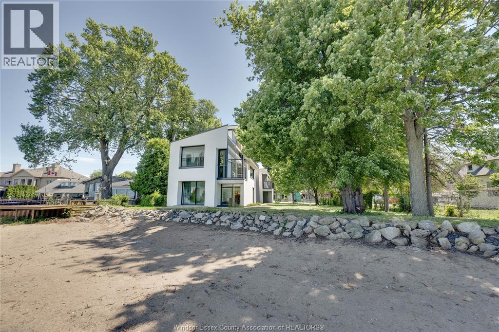 13110 RIVERSIDE DRIVE East - 15