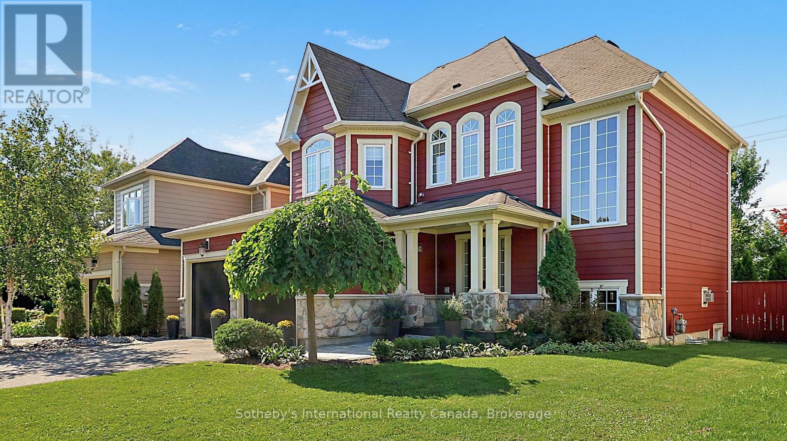 28 BARRINGTON TRAIL