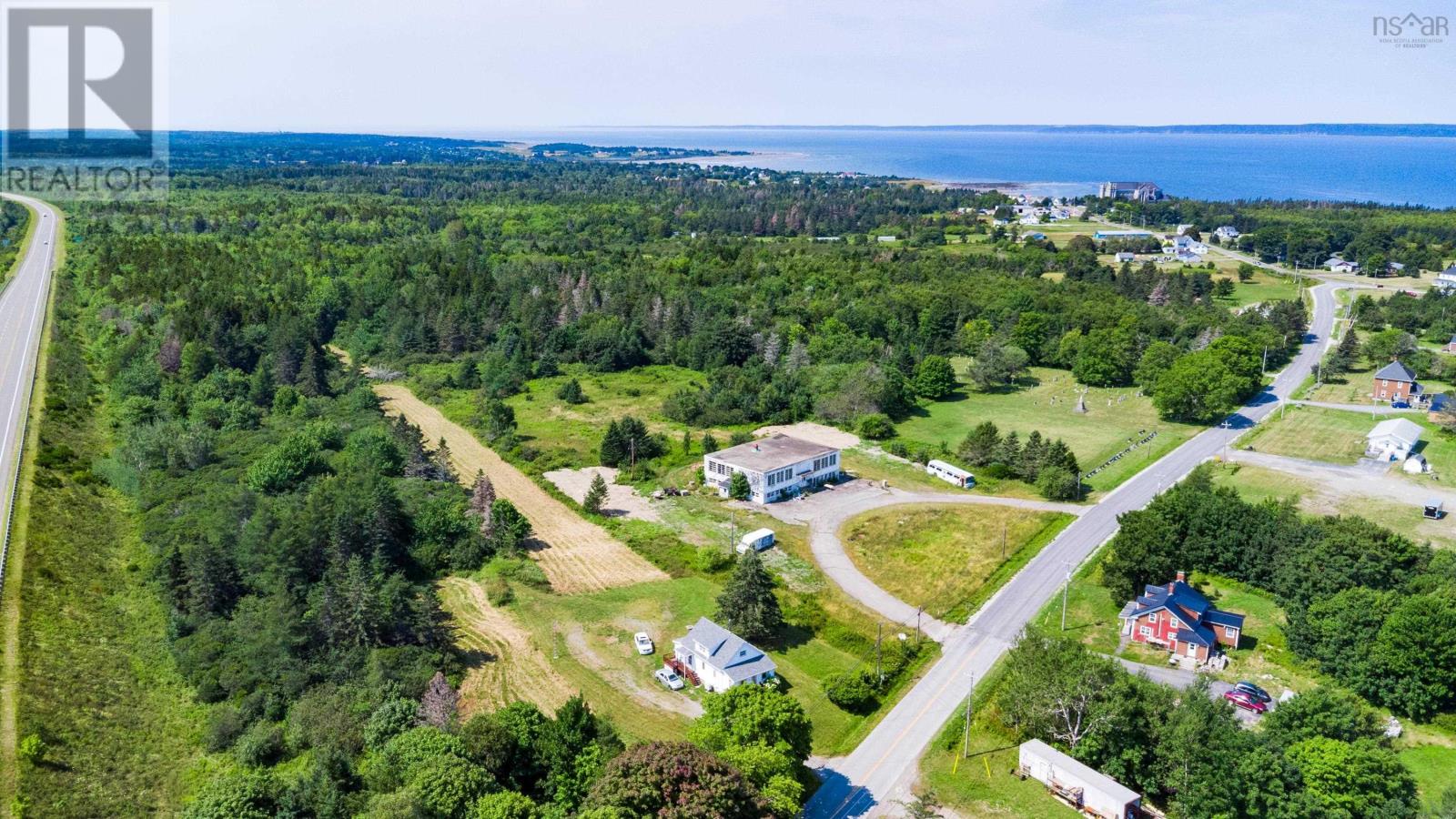 86 Du Petit Paradis Road