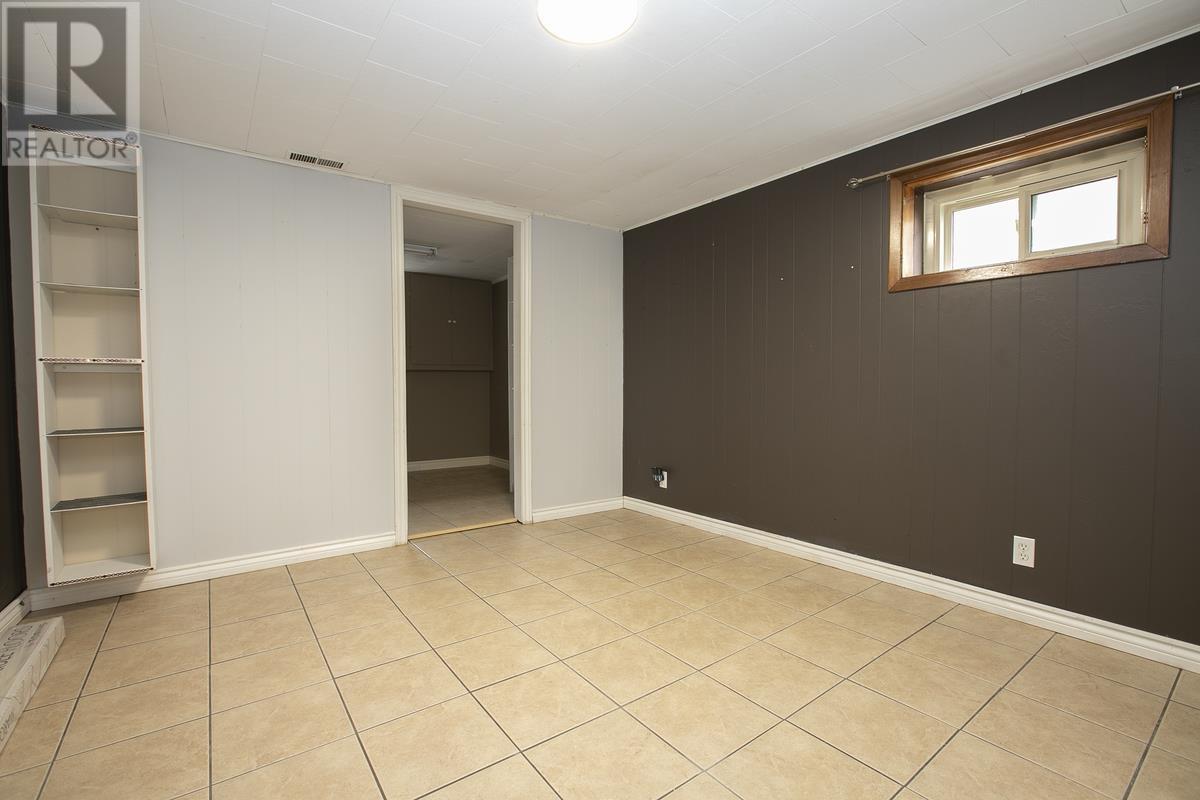 59 Paladin AVE - 45