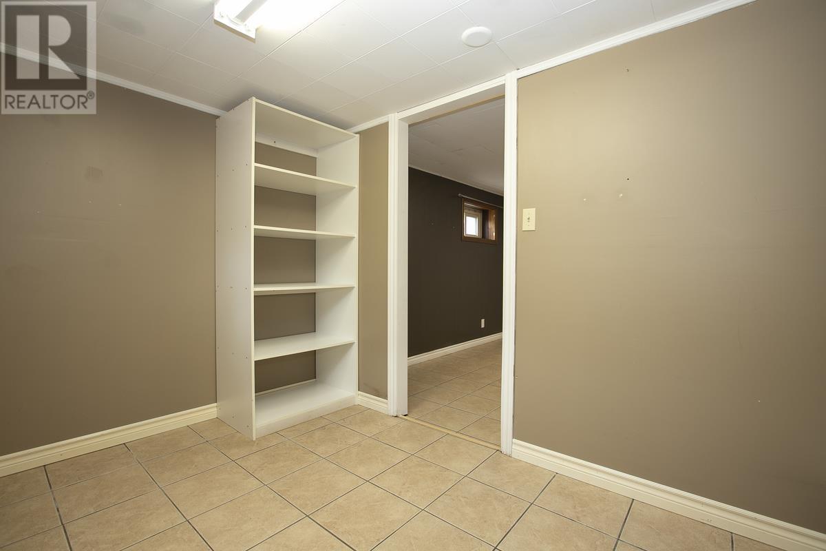 59 Paladin AVE - 50
