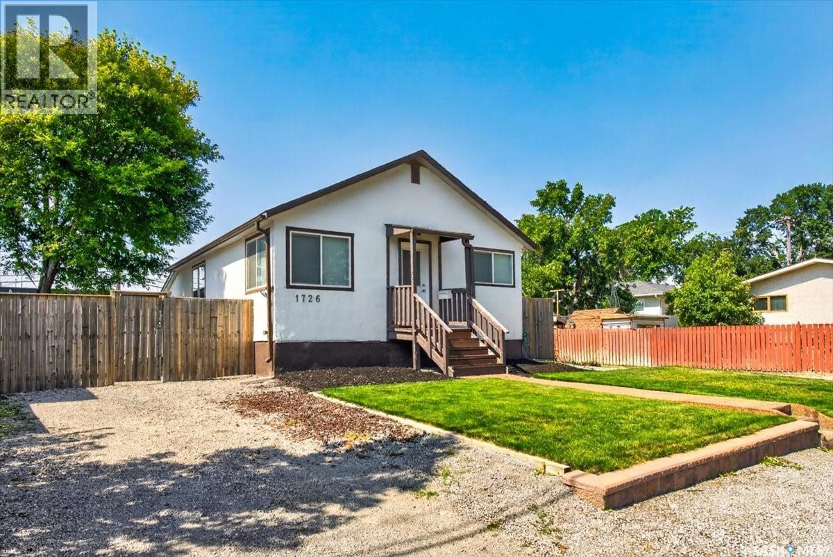 1726 Rothwell STREET - 2