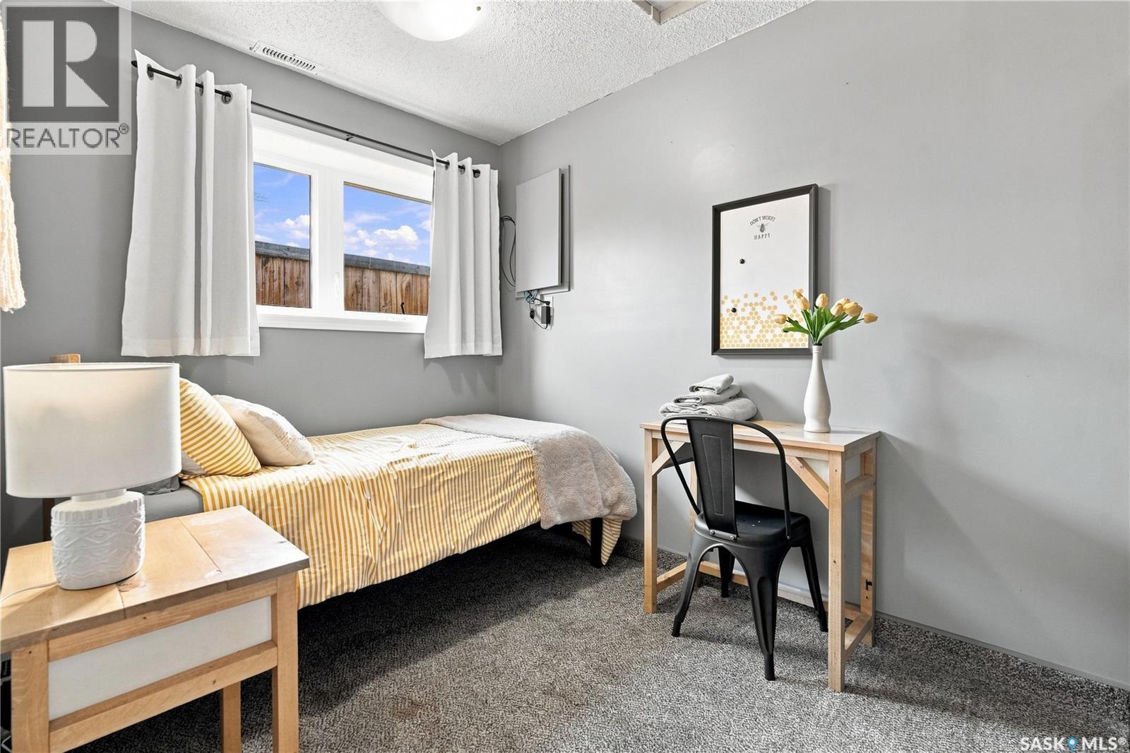 1109 Lillooet STREET W - Image 35