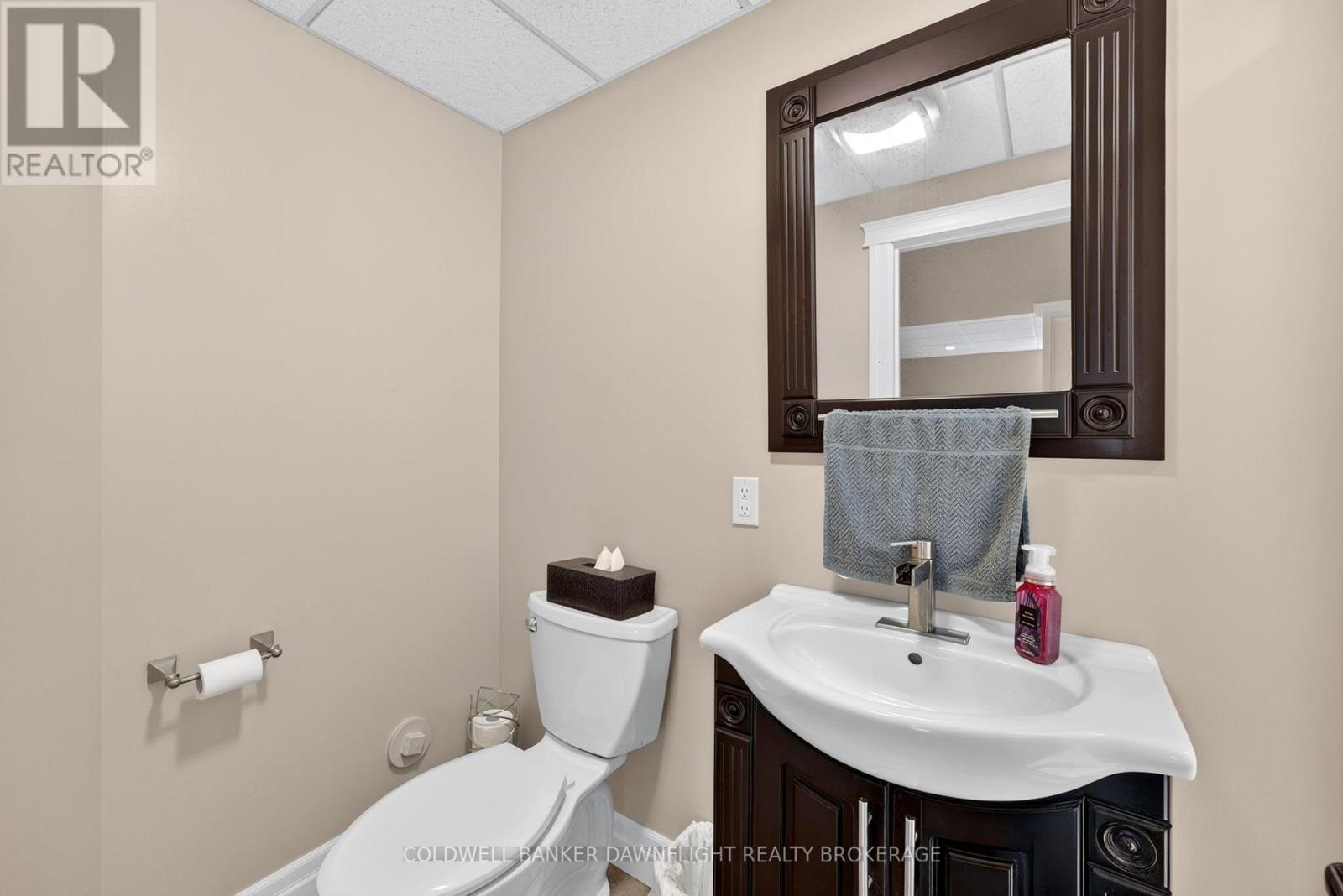 283 CHURCHILL DRIVE - 29
