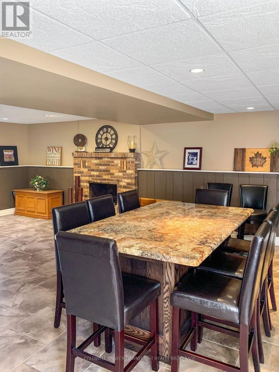 283 CHURCHILL DRIVE - 37