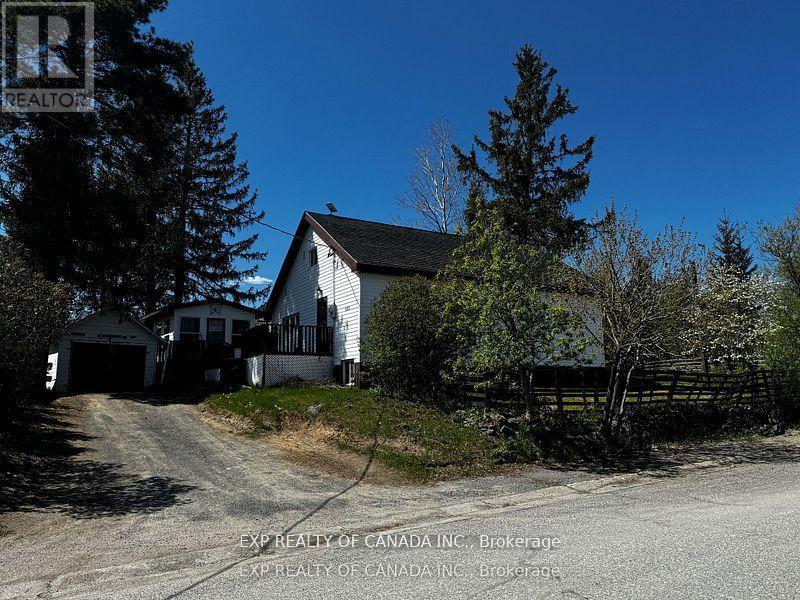 582 GOVERNMENT ROAD W