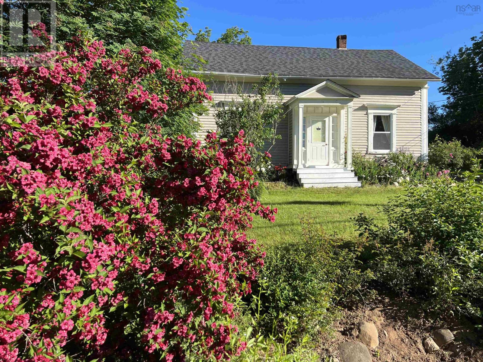 1611 Granville Road - 3