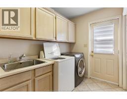 5940 Oxley, Lasalle, ON N9H1N5 Photo 31