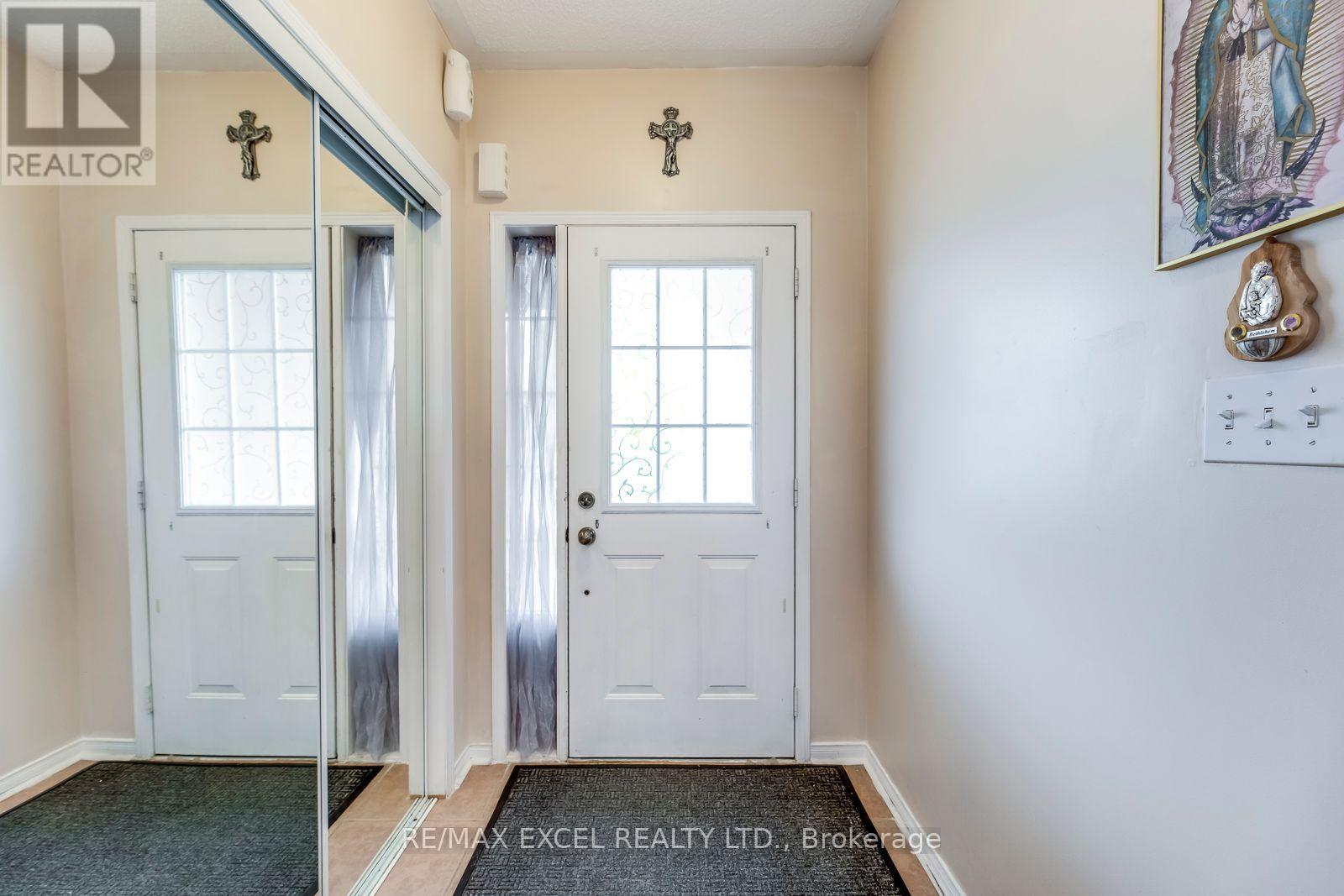 50 CASABEL DRIVE - 3
