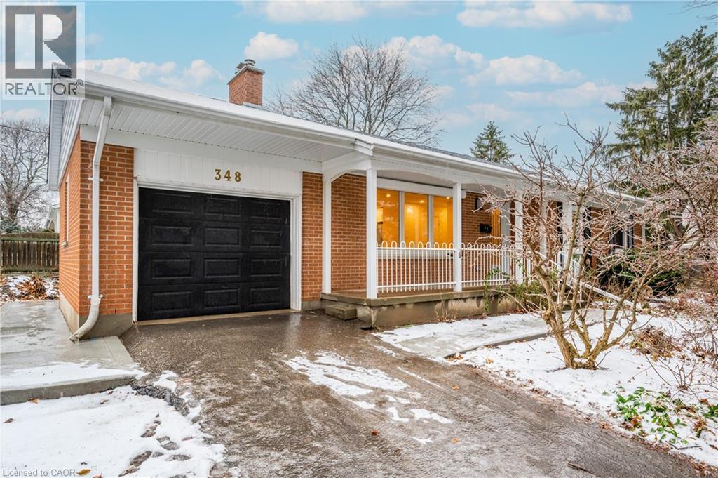 348 FOREST HILL Drive Unit# LOWER — photo 2