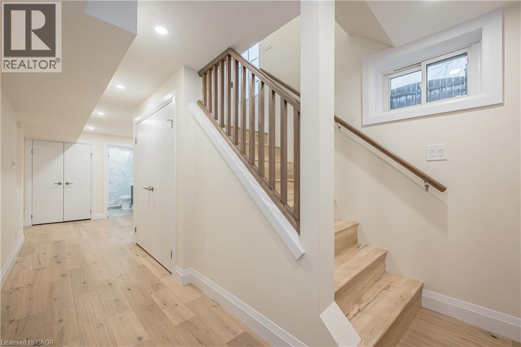 #LOWER 348 FOREST HILL Drive, Kitchener, Ontario, N2M4H2, Kitchener, Ontario — photo 5 of 5