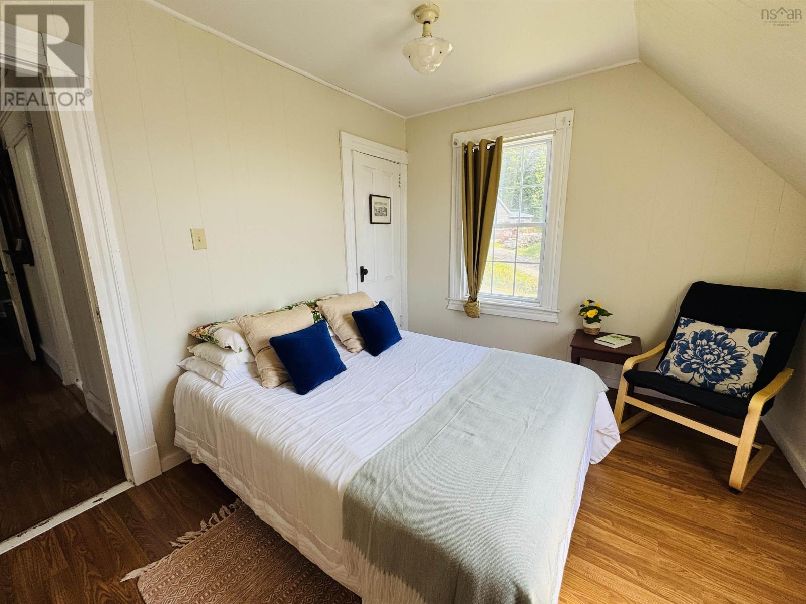 Property 30 of 43 of 212 Brook Road