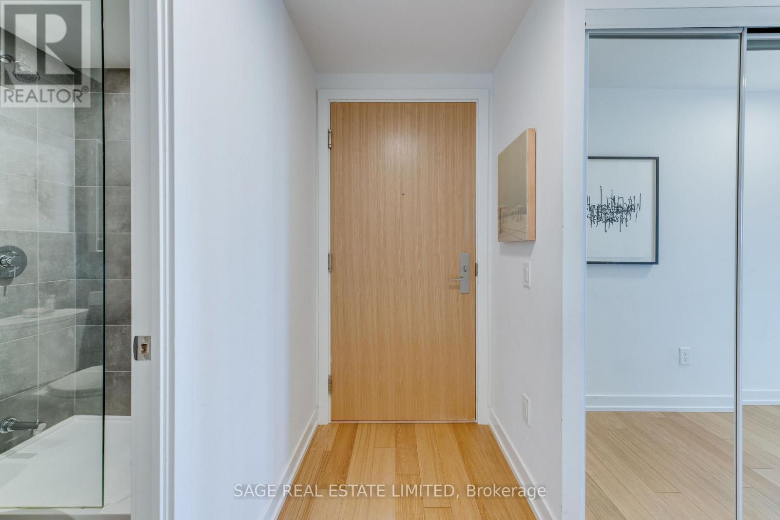 #734 150 LOGAN AVENUE - 25