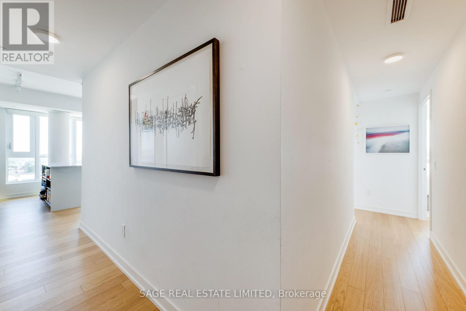 #734 150 LOGAN AVENUE - Image 28