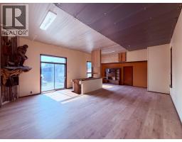 5740 95 Highway, Edgewater, BC V0A1E0 Photo 38