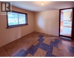 5740 95 Highway, Edgewater, BC V0A1E0 Photo 42