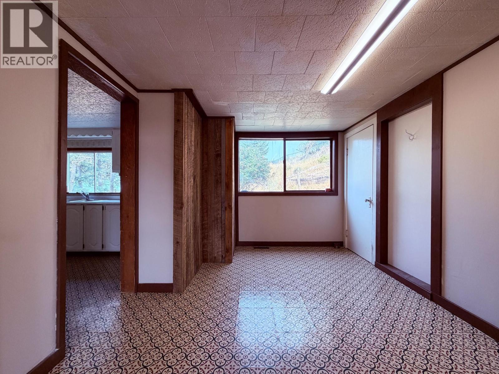 5740 95 Highway - 31