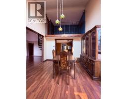 Dining room - 5740 95 Highway, Edgewater, BC V0A1E0 Photo 11