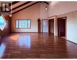 5740 95 Highway, Edgewater, BC V0A1E0 Photo 16