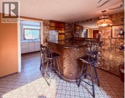 Living room - 5740 95 Highway, Edgewater, BC V0A1E0 Photo 14