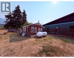 5740 95 Highway, Edgewater, BC V0A1E0 Photo 53