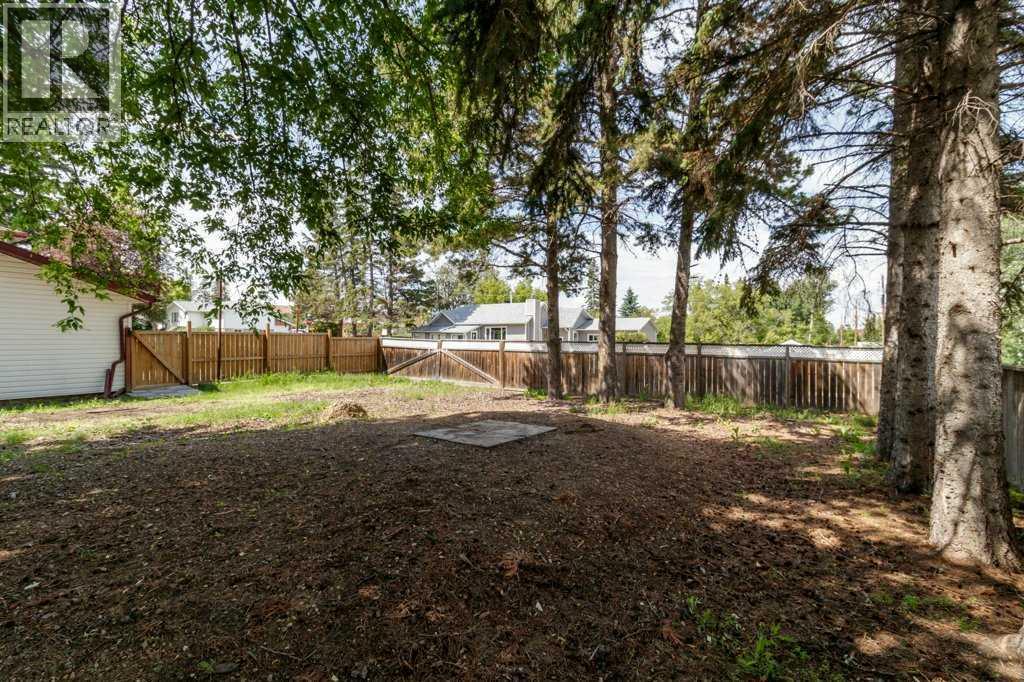 Listing photo – 4719 46 Avenue, Sylvan Lake