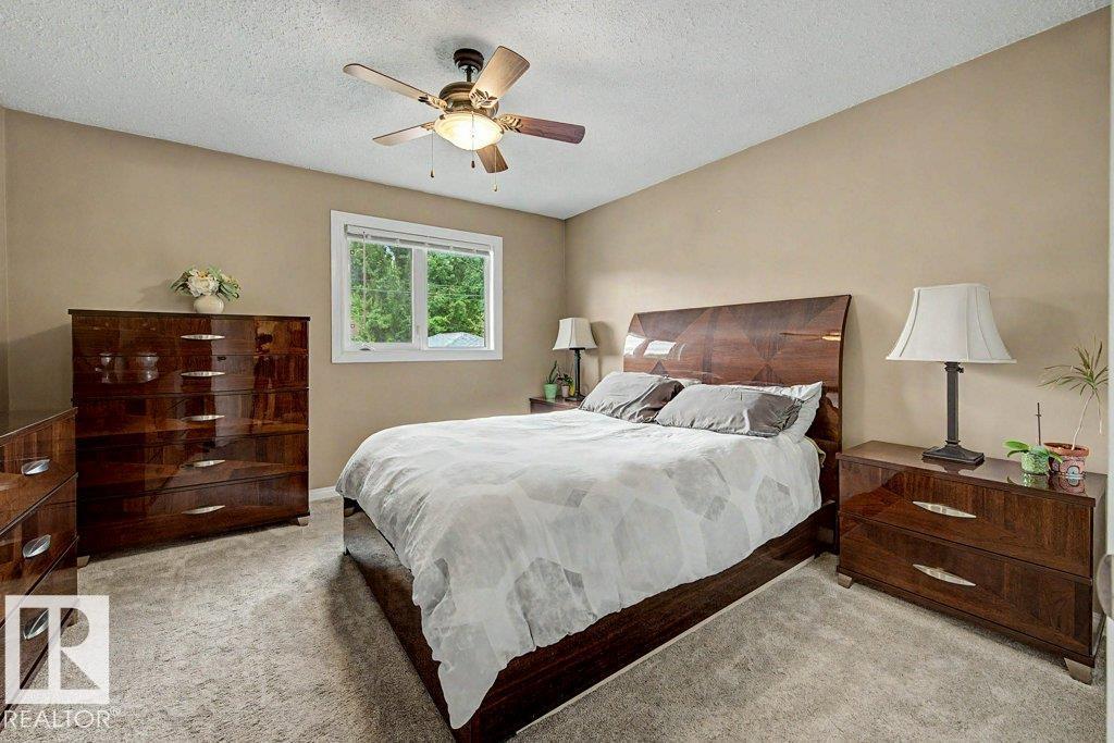 12112 38 ST NW - 10