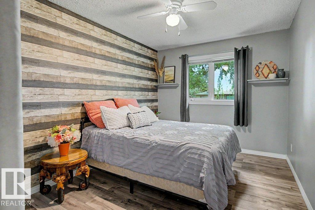 12112 38 ST NW - 11