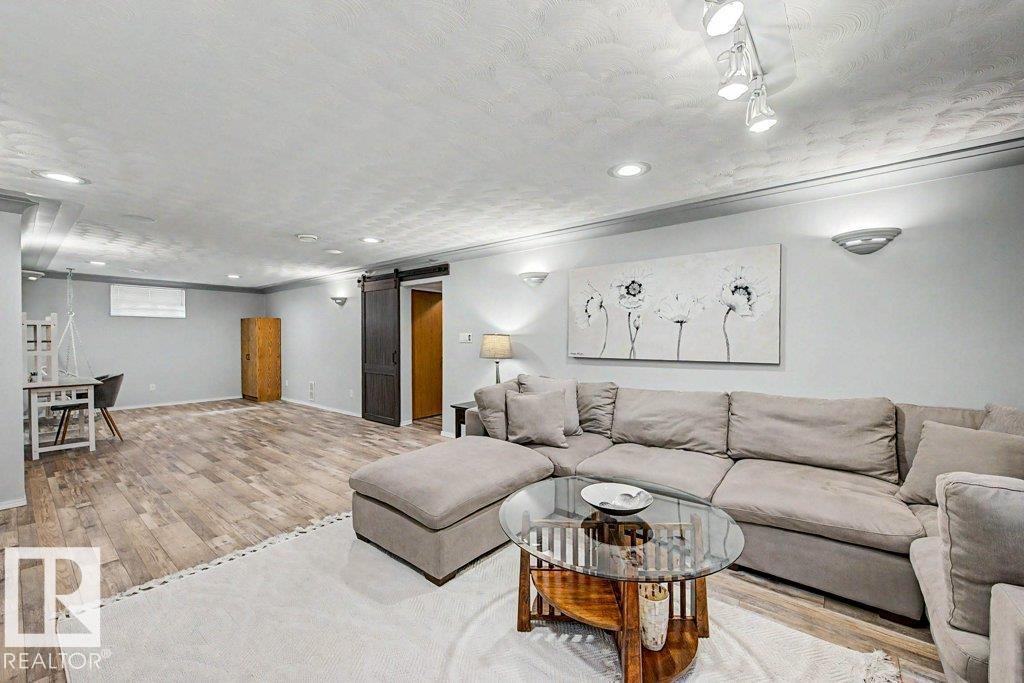 12112 38 ST NW - 17