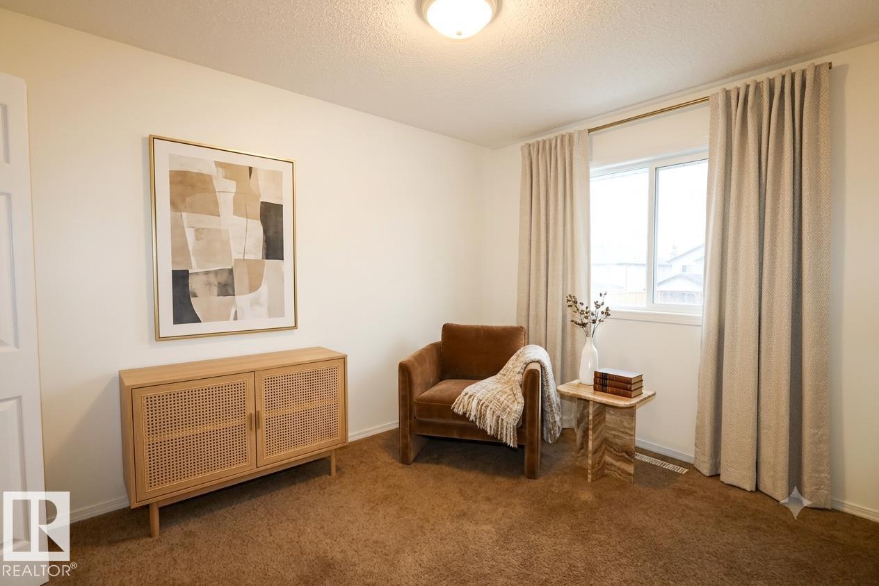 3467 39 ST NW - 18