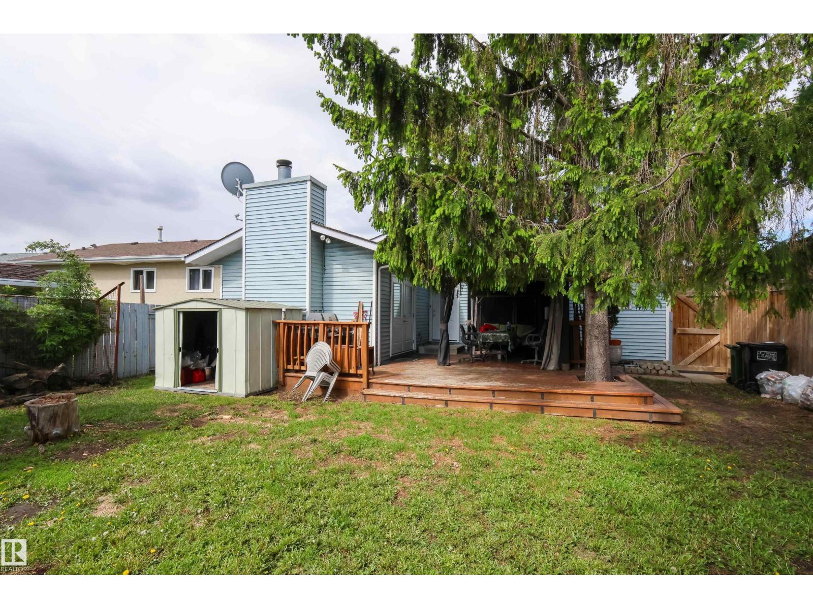 3467 39 ST NW - 33