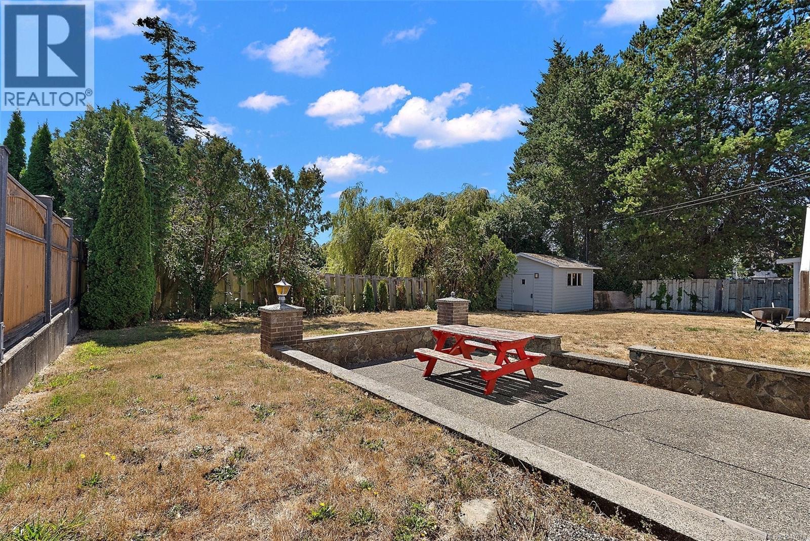 1839 San Pedro Ave, Saanich