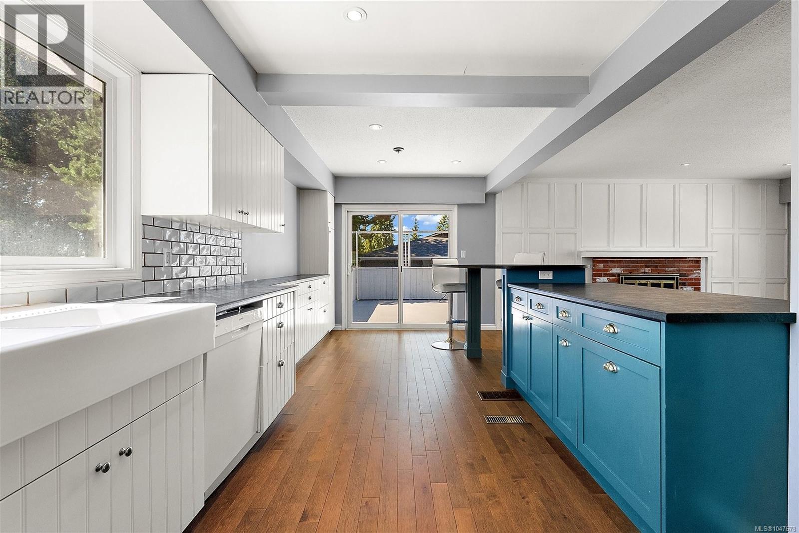 1839 San Pedro Ave - 7