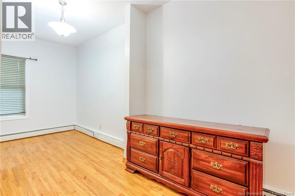 377 Douglas Avenue - Image 34